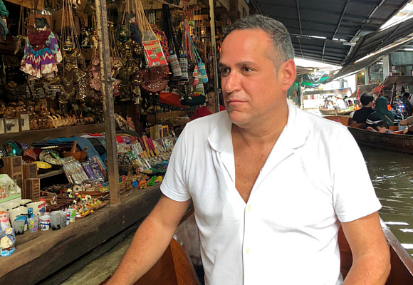 Autrelio Manzano en Tailandia