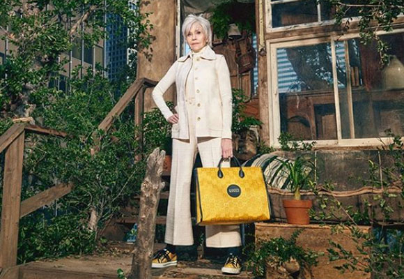 Imagen que contiene persona, edificio, exterior, hombre
Descripción generada automáticamente