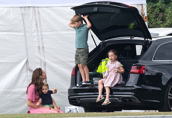 George, Charlotte y Louis