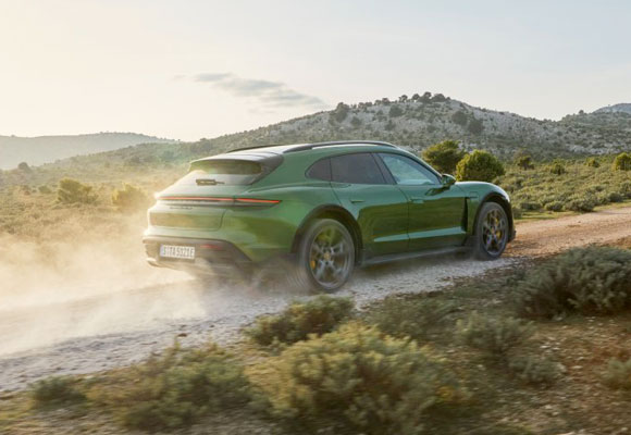 Porsche Taycan Cross Turismo