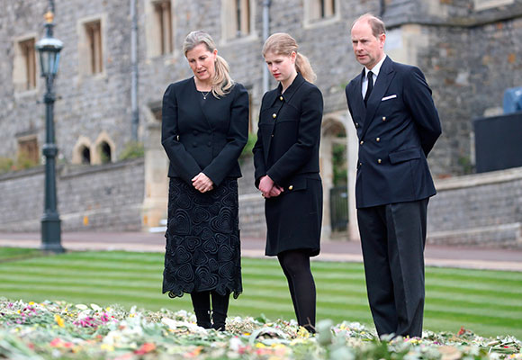 Príncipe Eduardo y Lady Louis