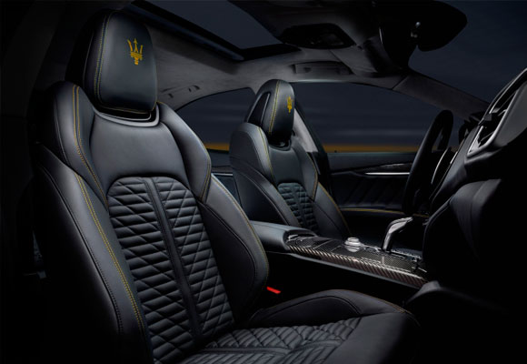 Maserati F Tributo interior