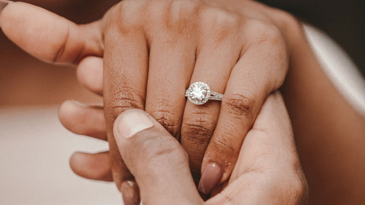 anillo de compromiso