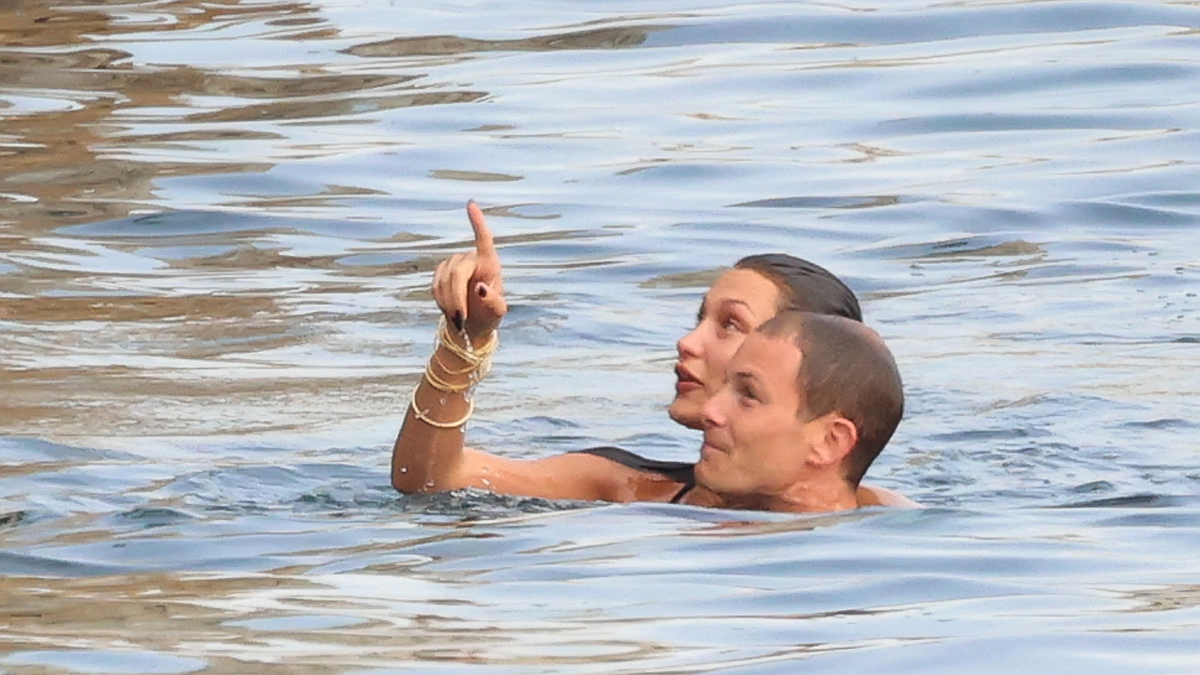 Bella Hadid y Marc Kalman