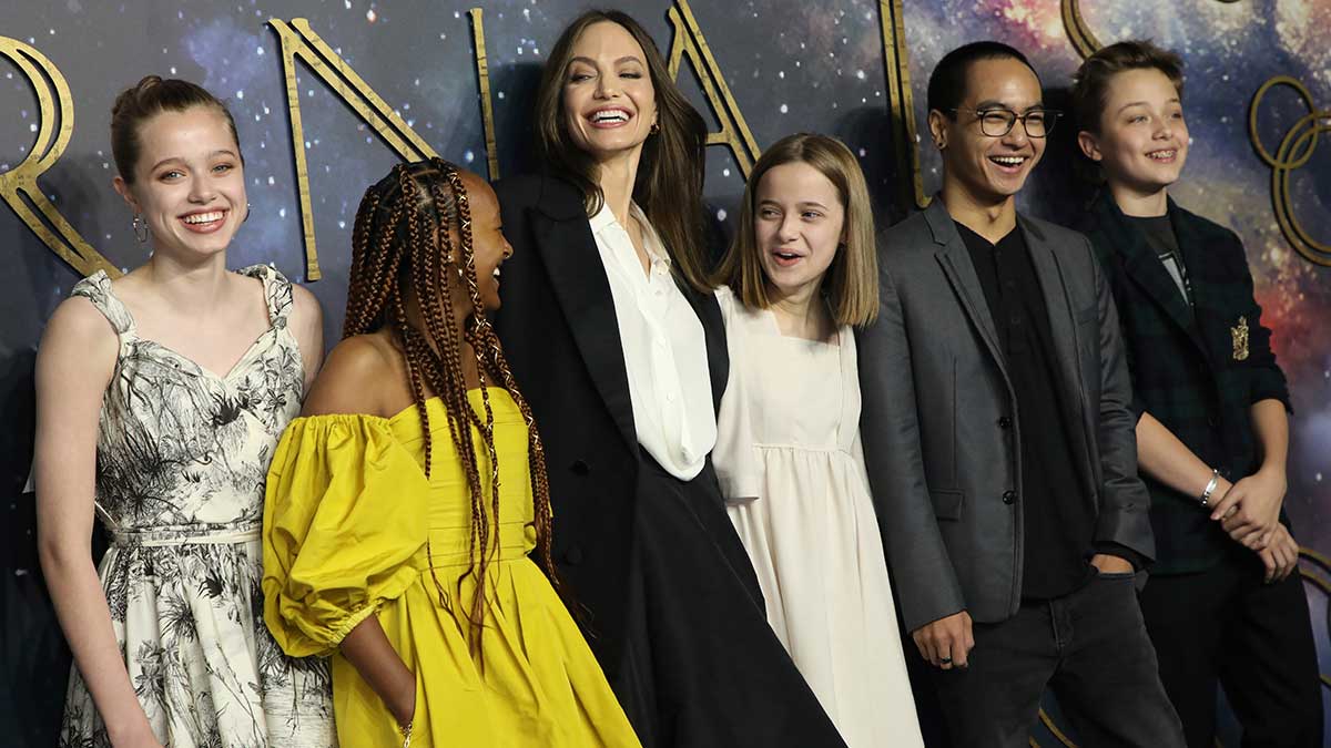 Angelina Jolie e hijos