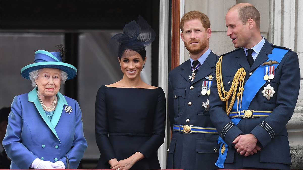 Isabel II Harry y Meghan