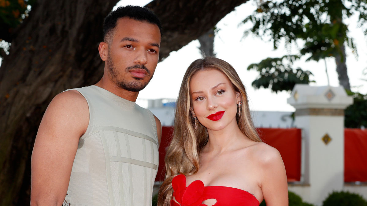 ester exposito sergio momo