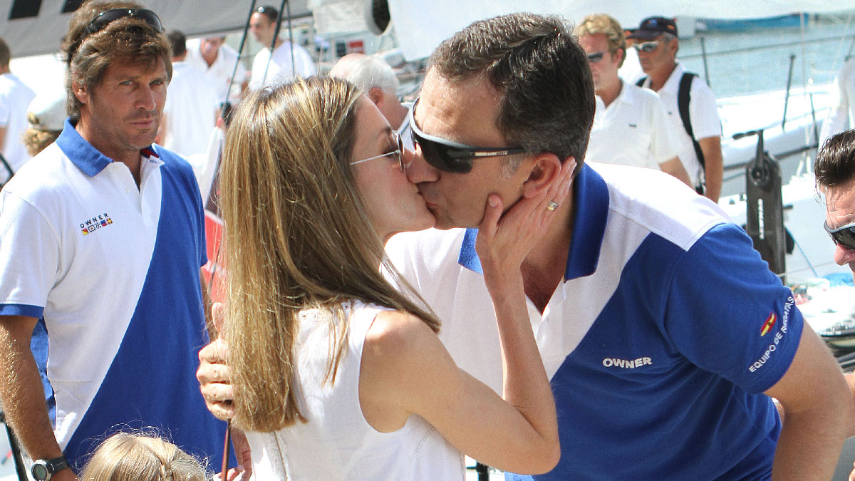 beso felipe letizia