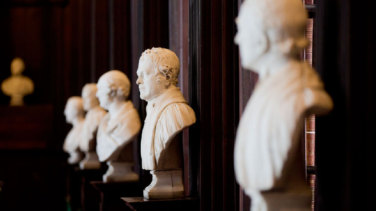 bustos de marmol the long room