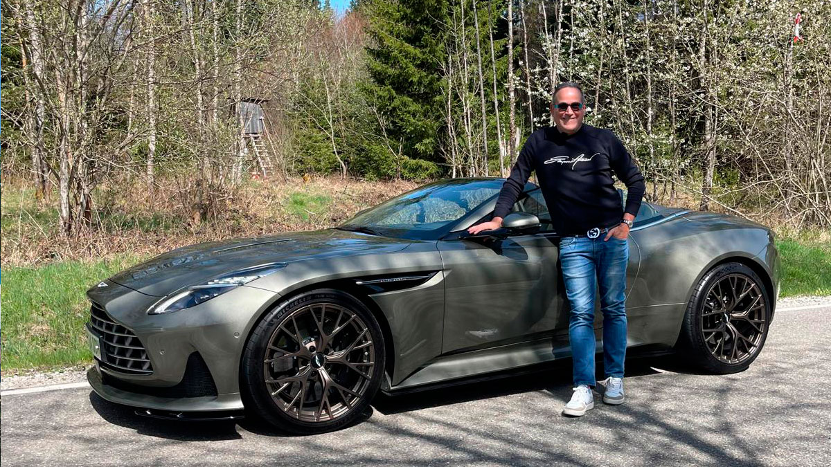 aurelio manzano aston martin