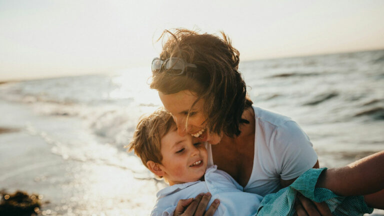 madre e hijo