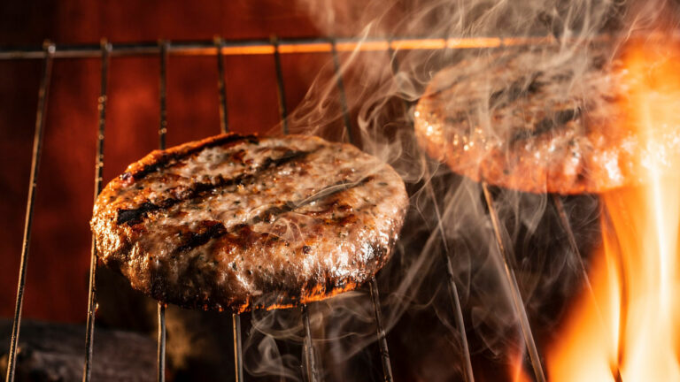 Hamburguesa (Foto: Freepik)