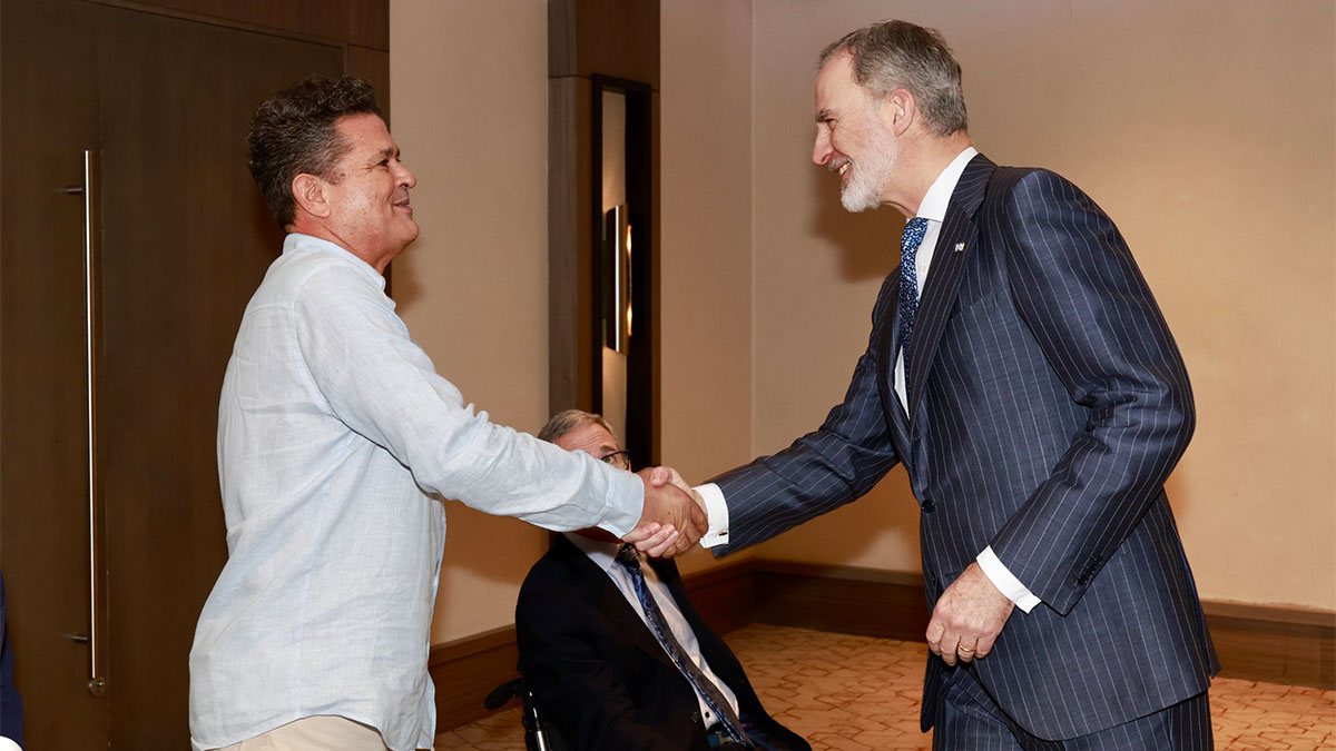 Carlos Vives y Felipe VI