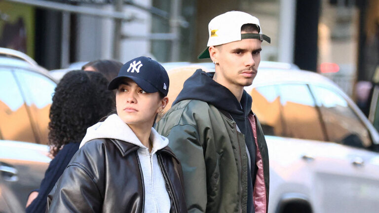 Romeo Beckham y Kim Turnbull