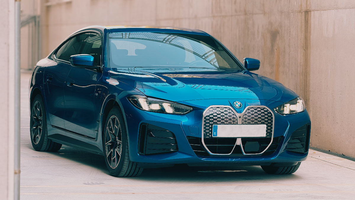 BMW i4