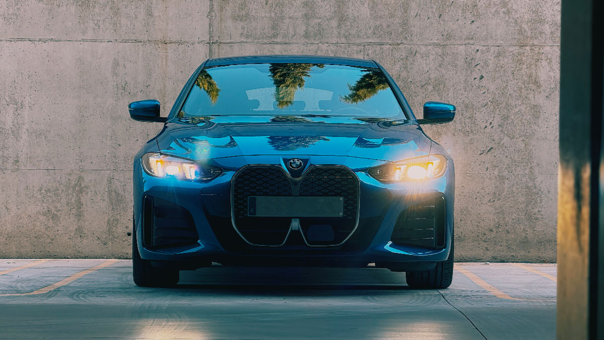 BMW i4