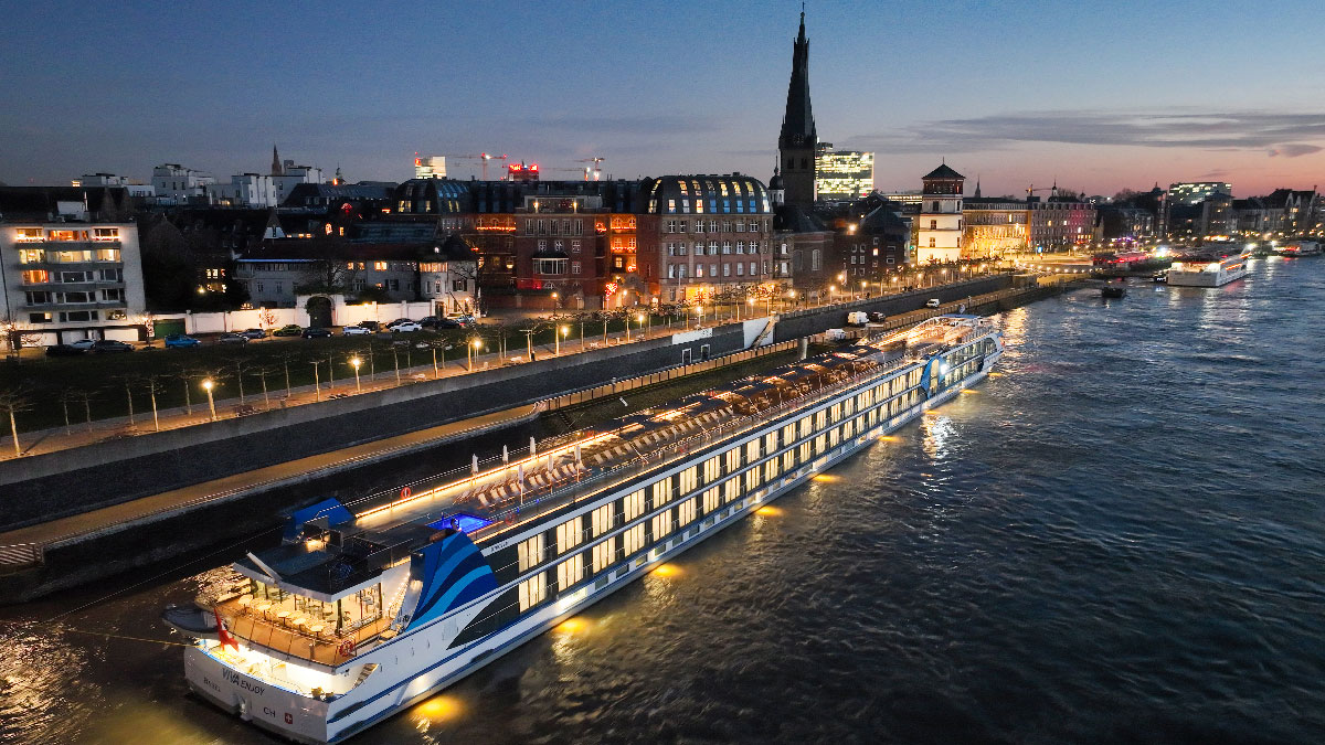 viva cruises enjoy