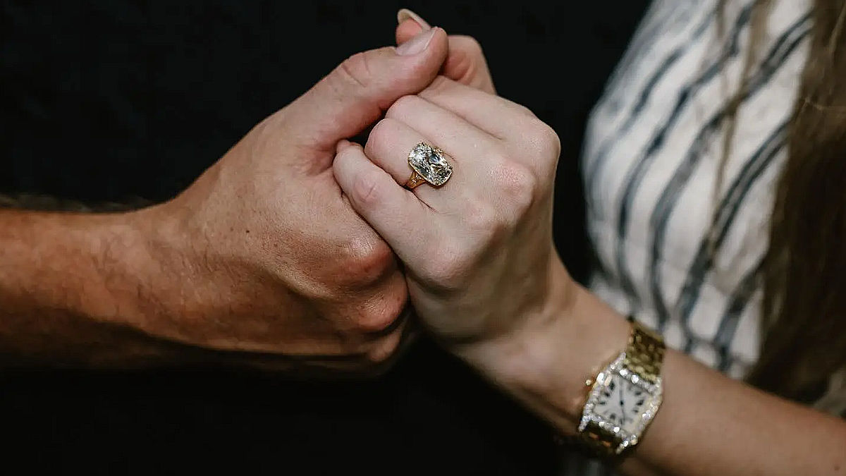 anillo de compromiso de Taylor Swift (Foto: Taylor Swift Instagram)
