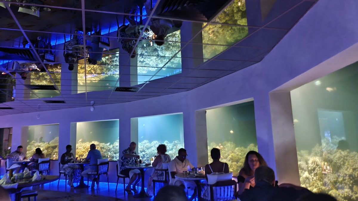 restaurante submarino maldivas