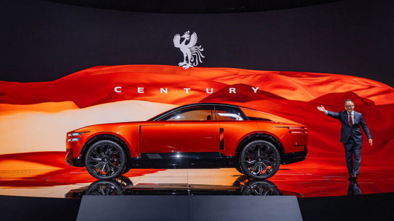 (Foto: Toyota / Century)