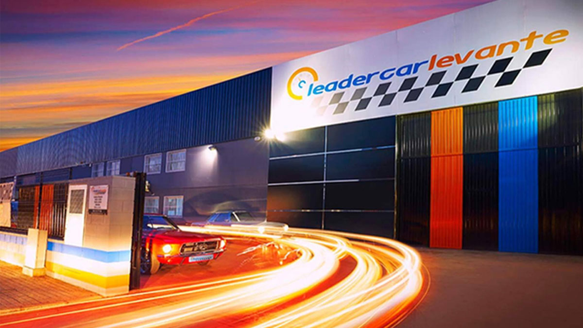 leader car valencia