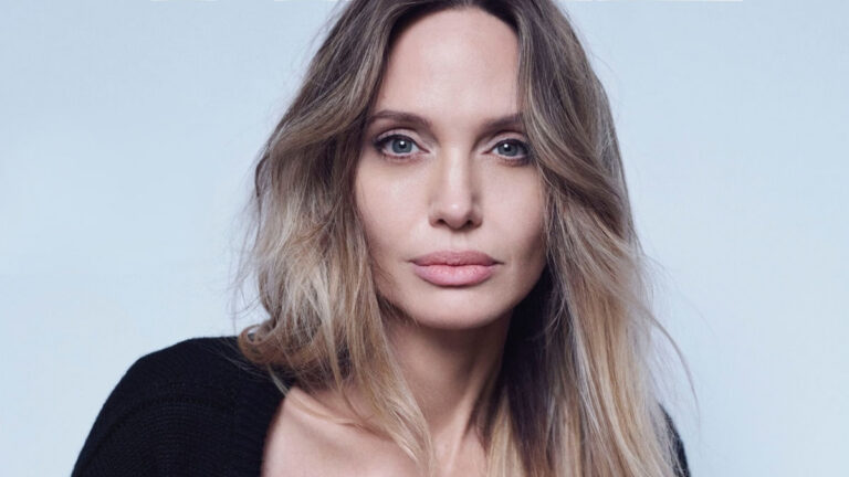 Angelina Jolie (Foto: Time France)