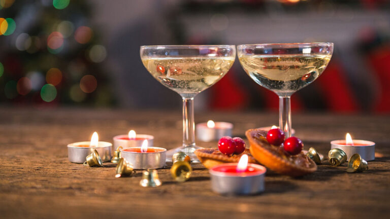 cócteles Navidad (Foto: Freepik)