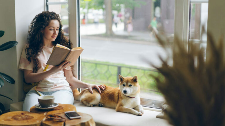 en casa mascota leer