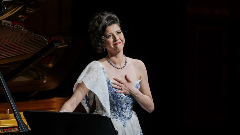lisette oropesa