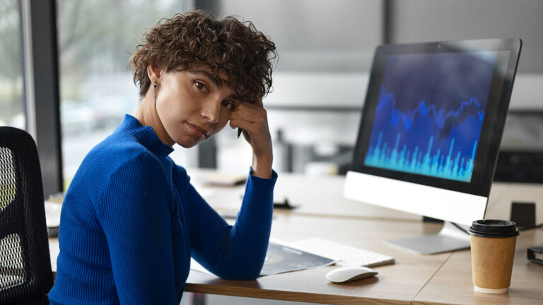 Bolsa lujo acciones (Foto: Freepik)