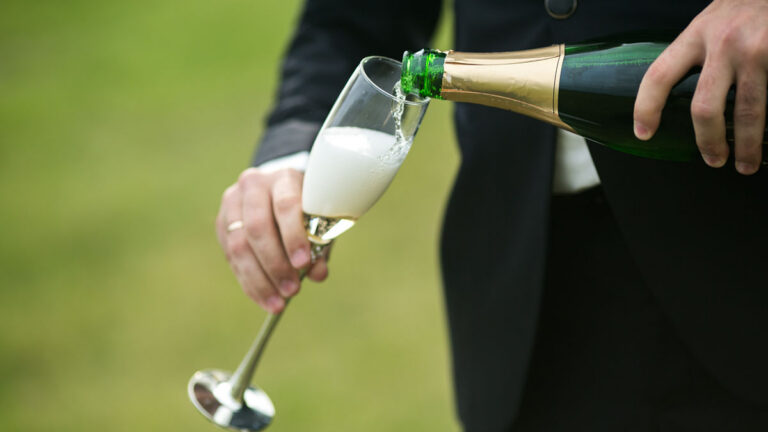 Champagne (Foto: Freepik)