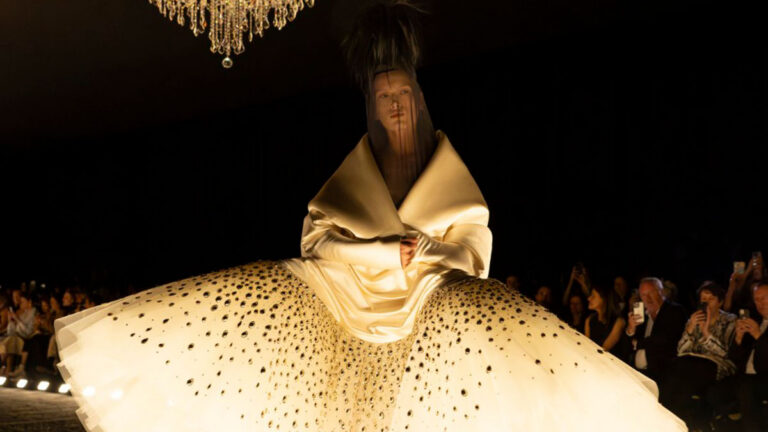 Exposición Schiaparelli