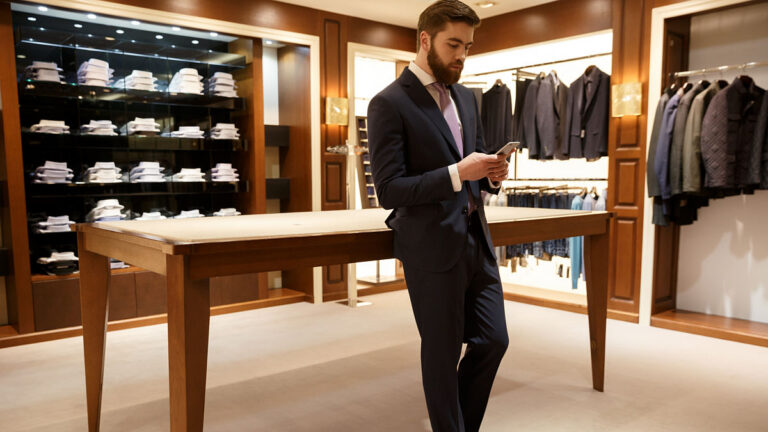 Tienda Moda retail lujo (Foto: Freepik)